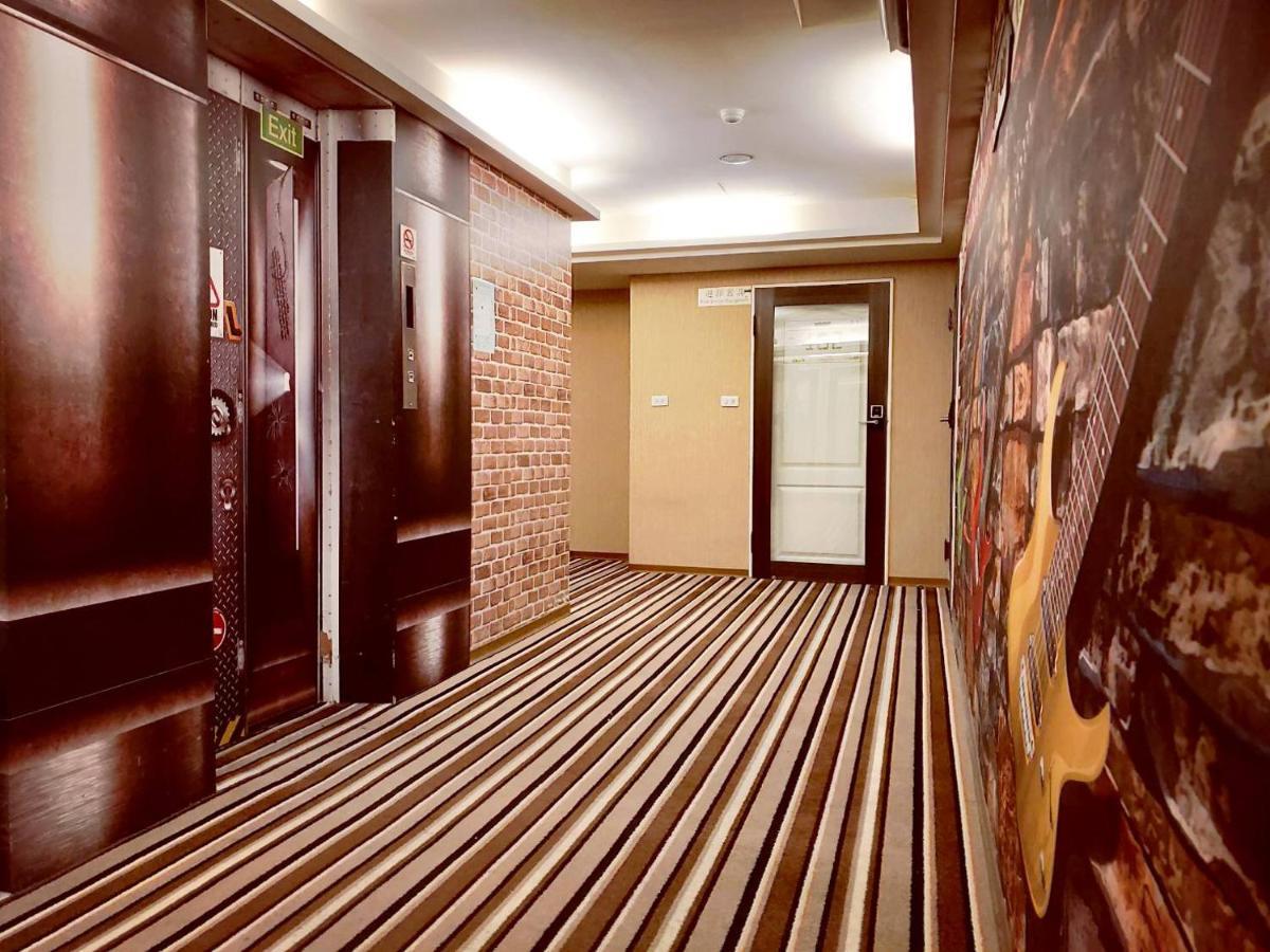 Sanduo Hotel Kaohsiung Bagian luar foto