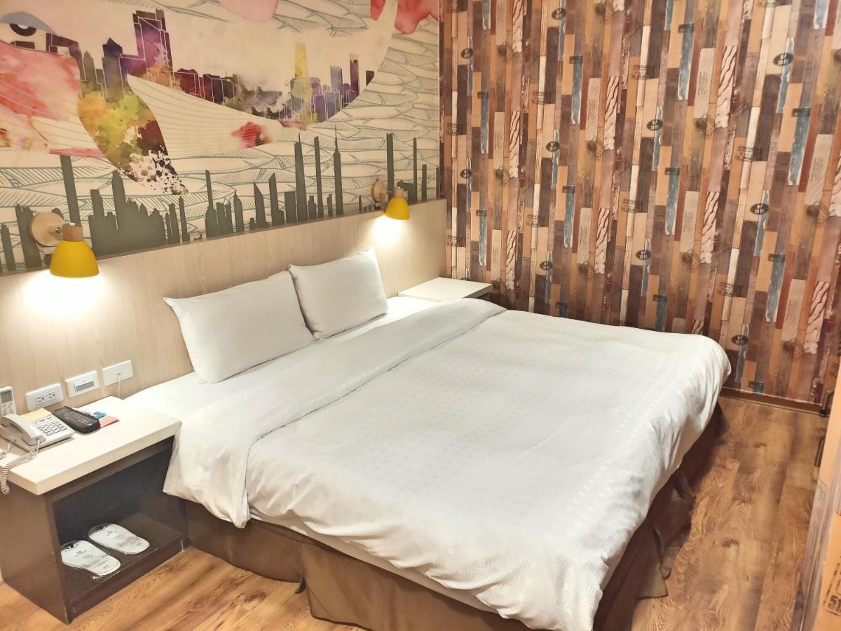 Sanduo Hotel Kaohsiung Bagian luar foto