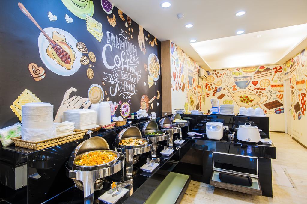 Sanduo Hotel Kaohsiung Bagian luar foto