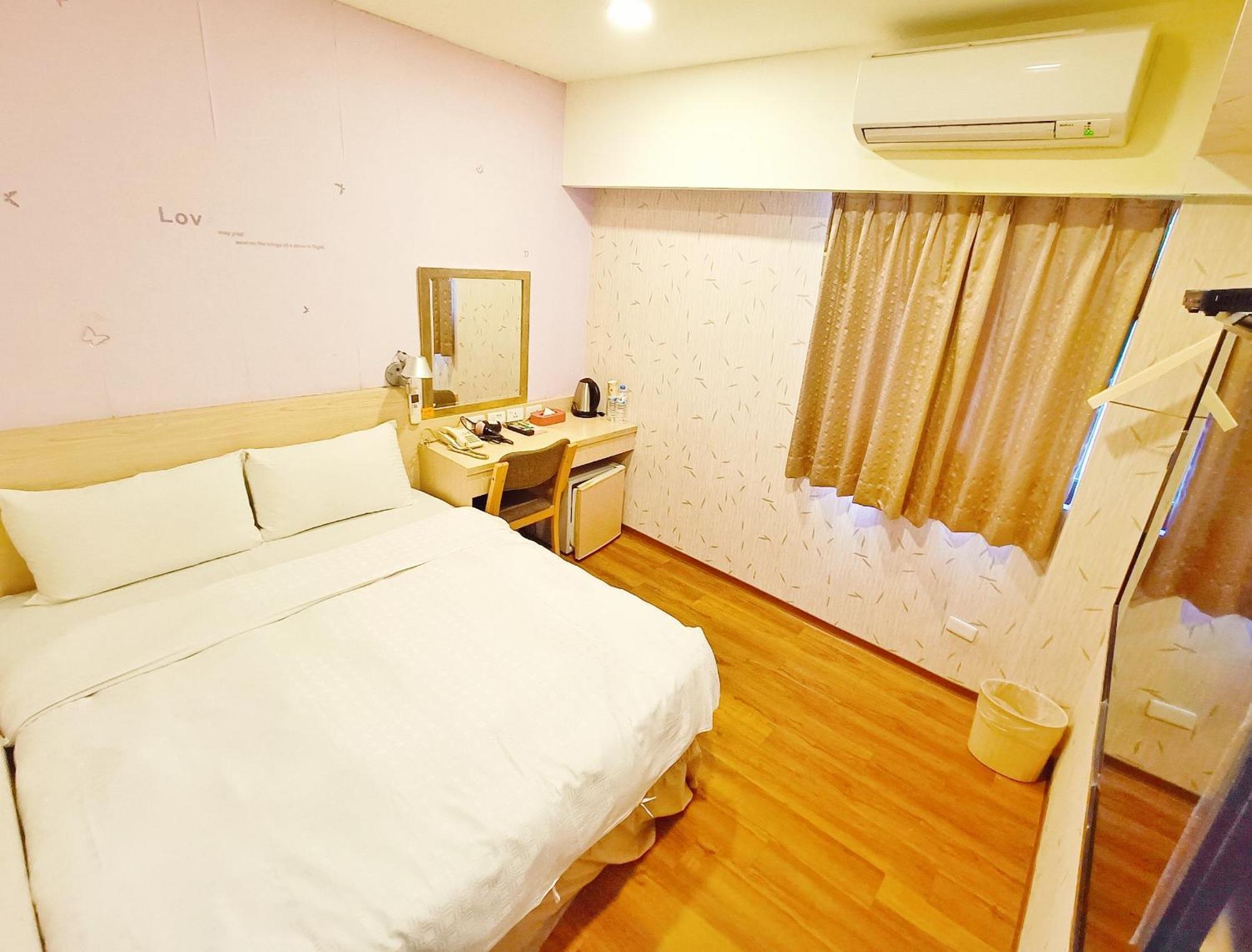 Sanduo Hotel Kaohsiung Bagian luar foto