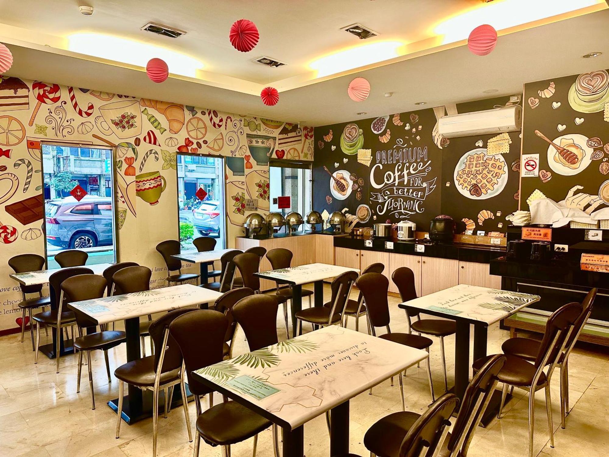 Sanduo Hotel Kaohsiung Bagian luar foto