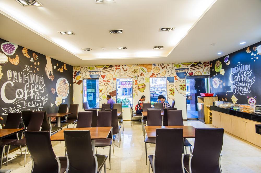 Sanduo Hotel Kaohsiung Bagian luar foto