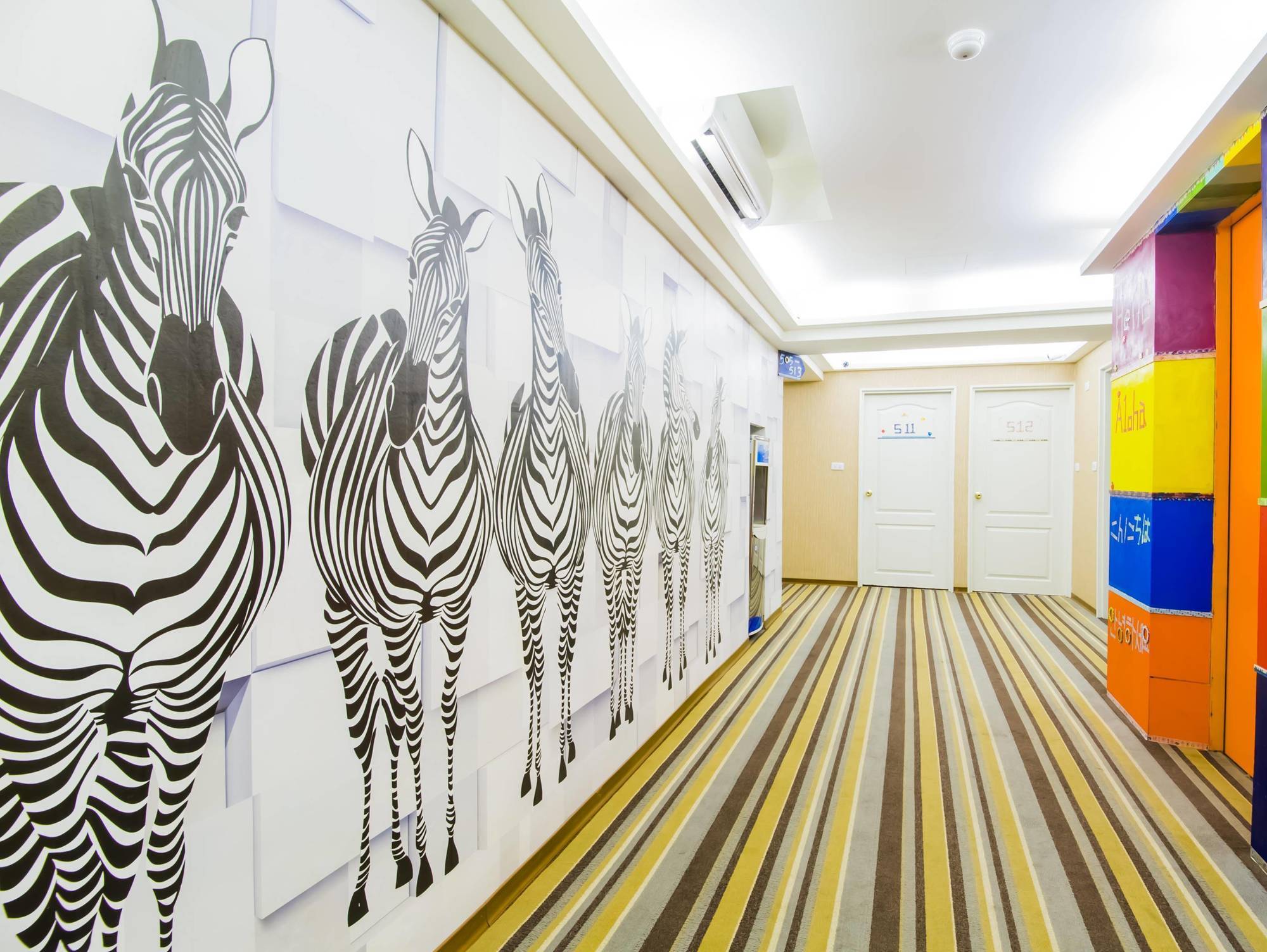 Sanduo Hotel Kaohsiung Bagian luar foto